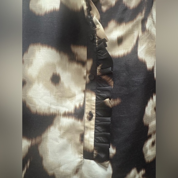 Tuckernuck Black and Cream Floral Long Sleeve Dress - Picture 14 of 14